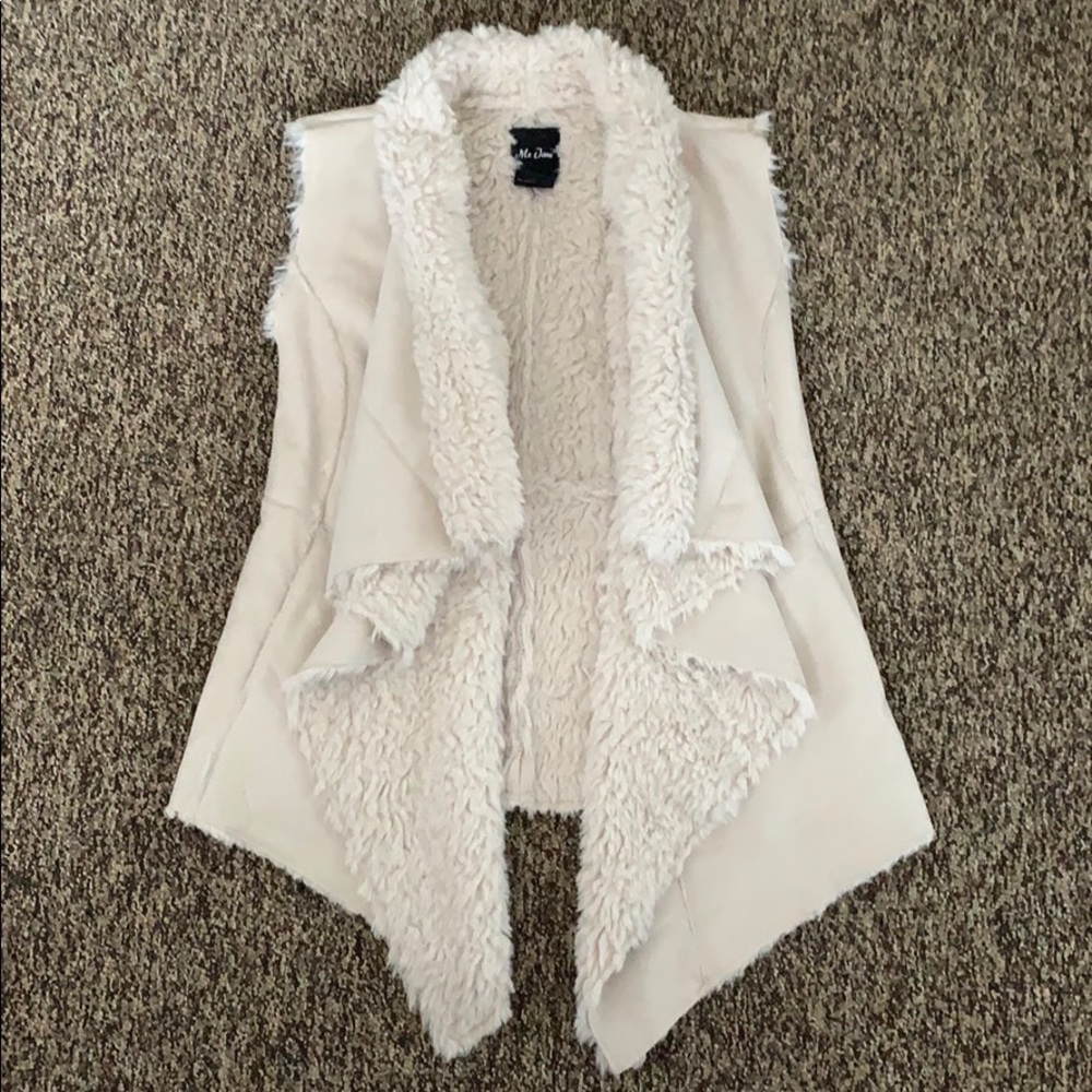 Me Jane Faux Fur Vest